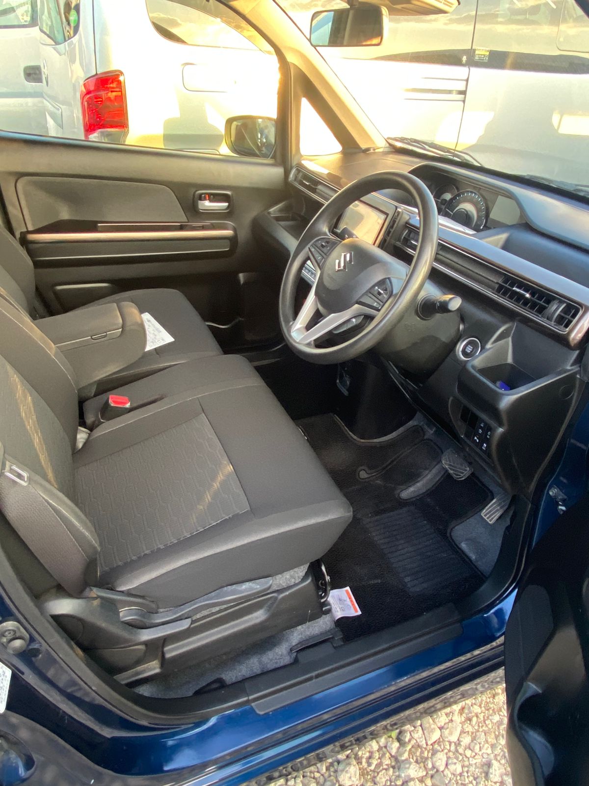 Wagon-R Hyb Custom ZX